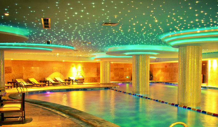 深圳星級(jí)連鎖酒店設(shè)計(jì)與裝飾(圖）